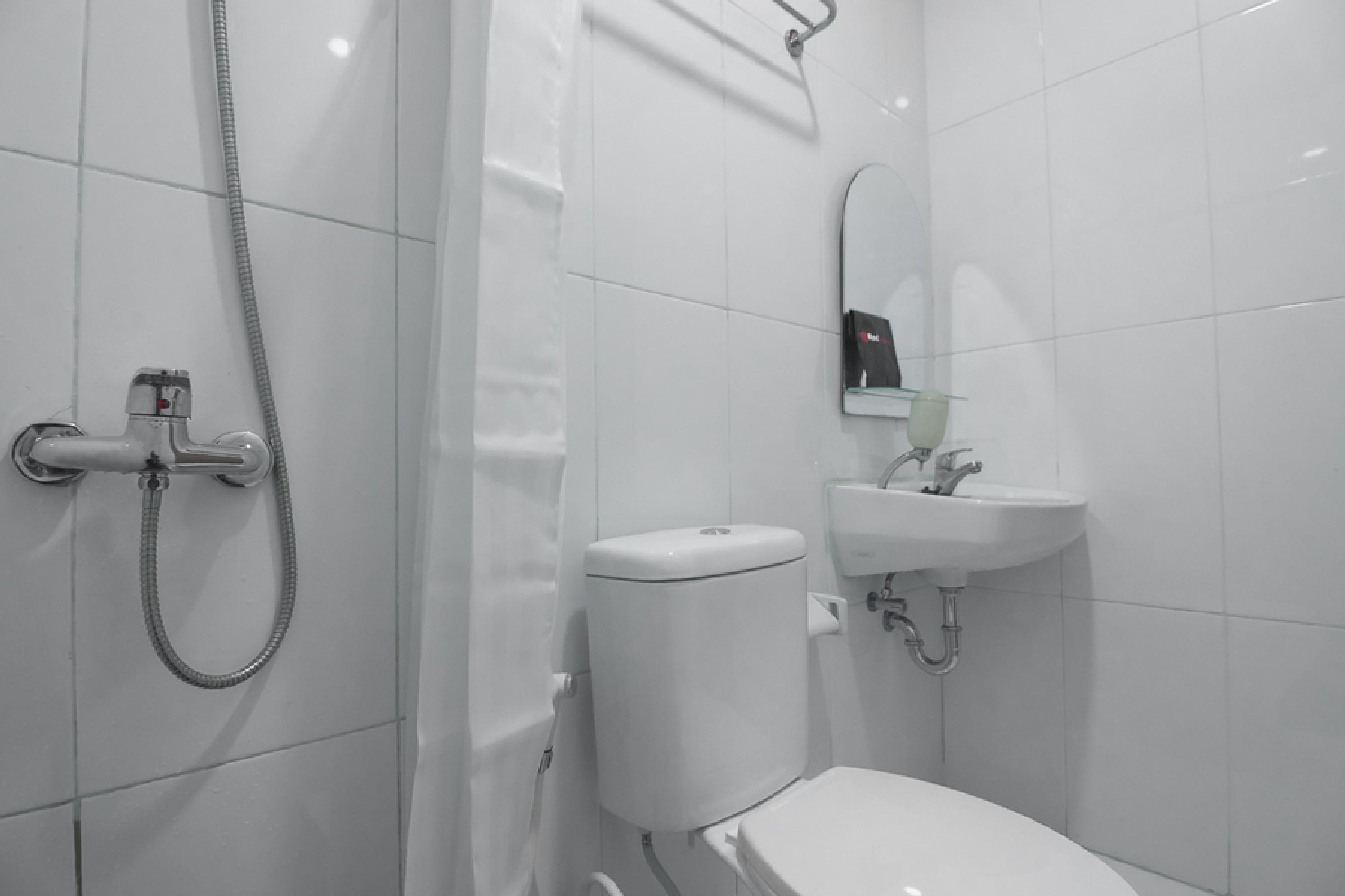 Hotel Reddoorz Near Itc Mangga Dua à Jakarta Extérieur photo