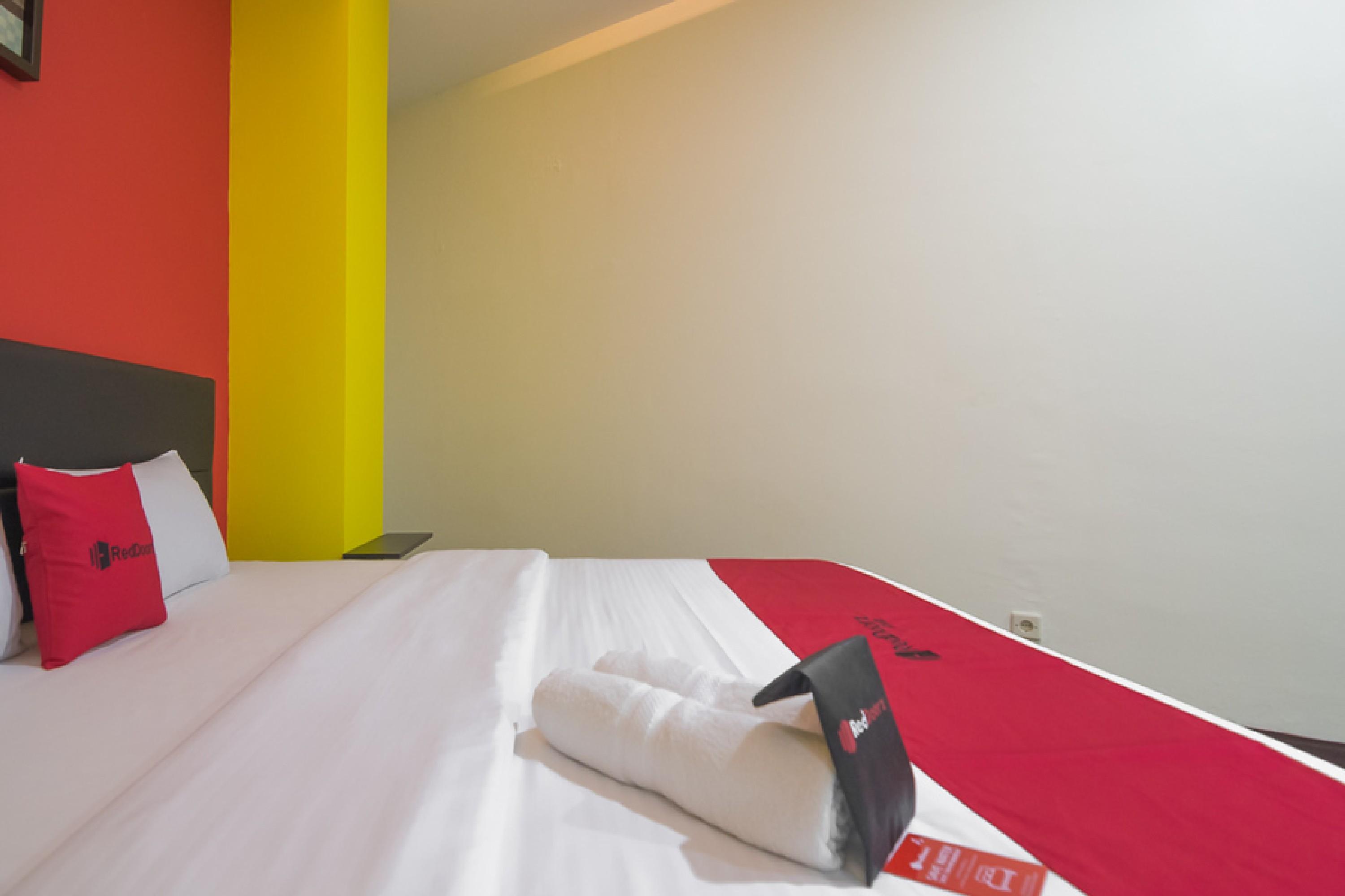 Hotel Reddoorz Near Itc Mangga Dua à Jakarta Extérieur photo