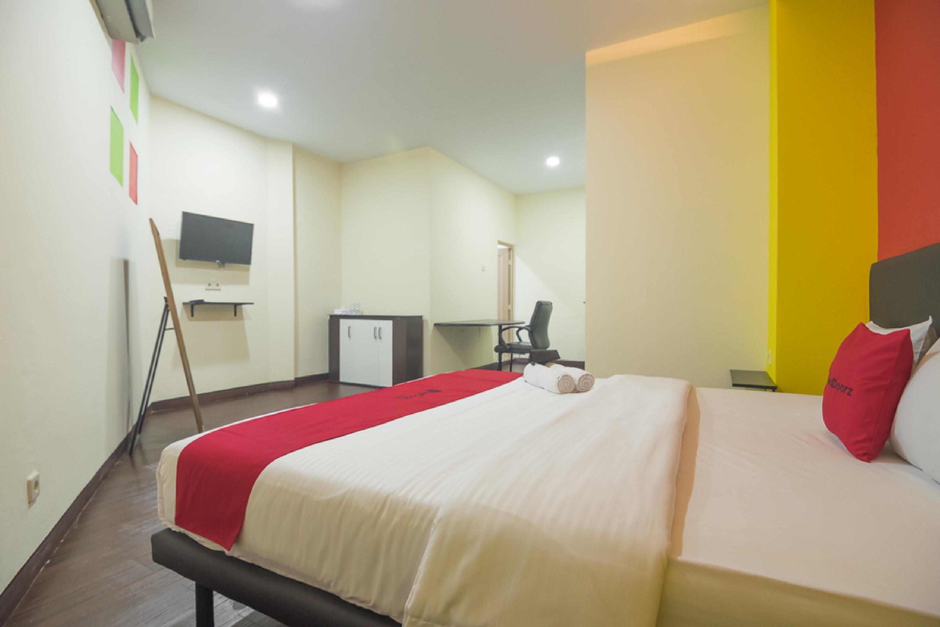 Hotel Reddoorz Near Itc Mangga Dua à Jakarta Extérieur photo