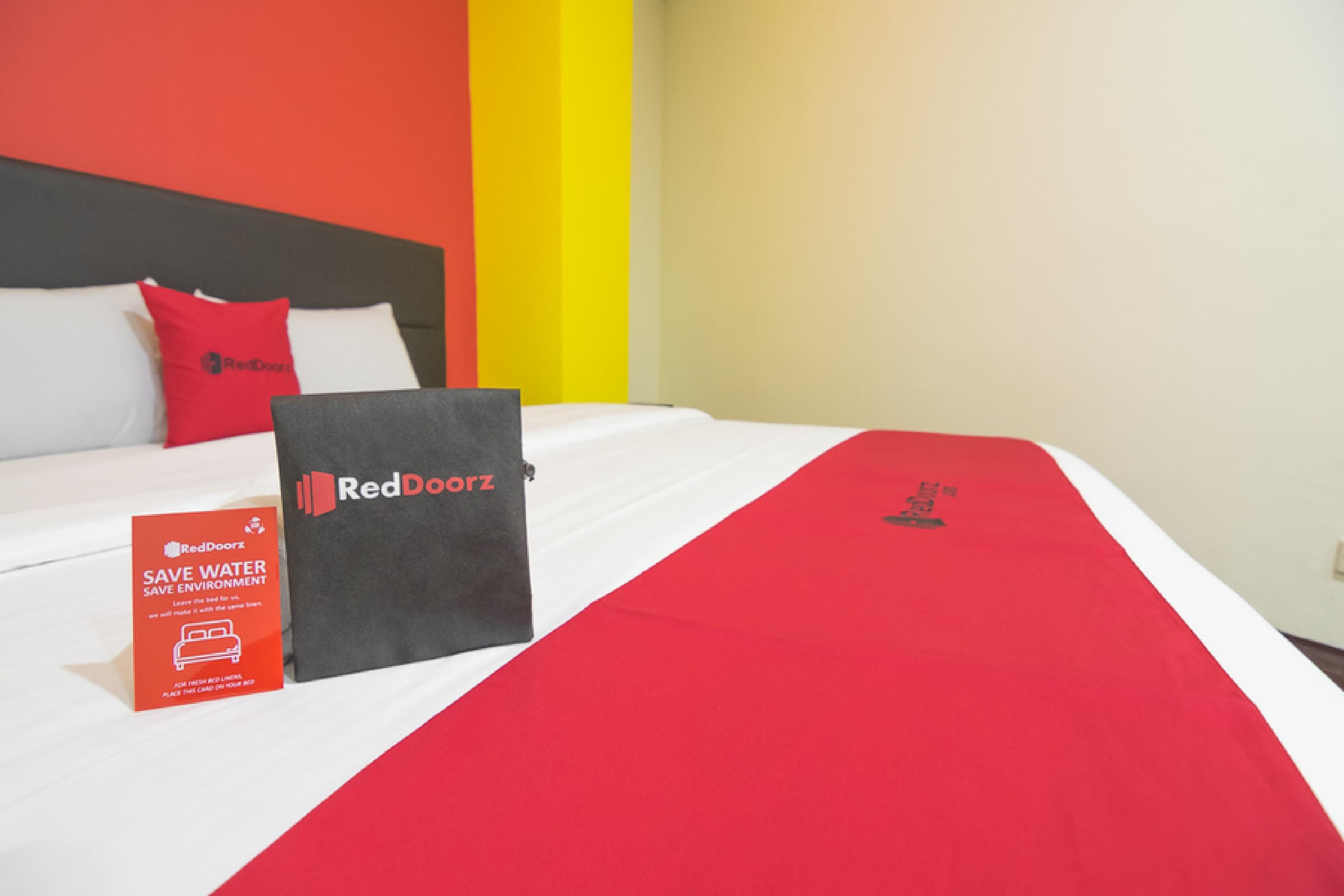 Hotel Reddoorz Near Itc Mangga Dua à Jakarta Extérieur photo