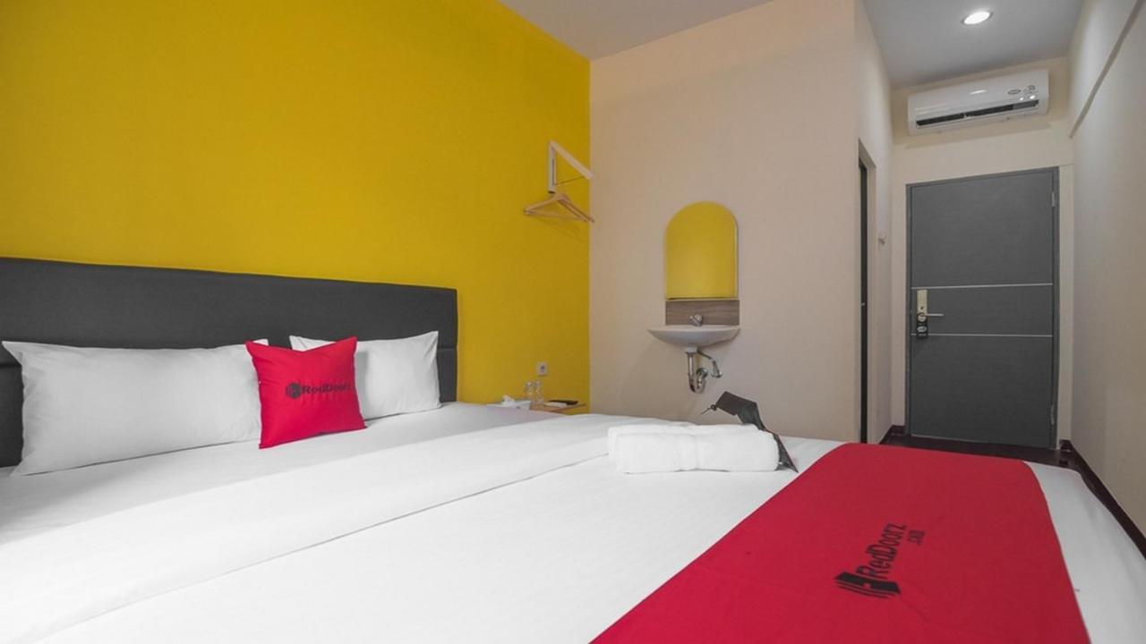 Hotel Reddoorz Near Itc Mangga Dua à Jakarta Extérieur photo