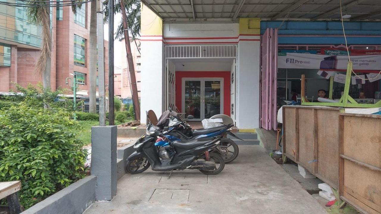 Hotel Reddoorz Near Itc Mangga Dua à Jakarta Extérieur photo