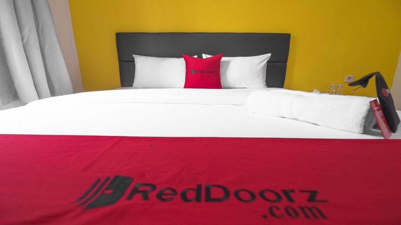 Hotel Reddoorz Near Itc Mangga Dua à Jakarta Extérieur photo