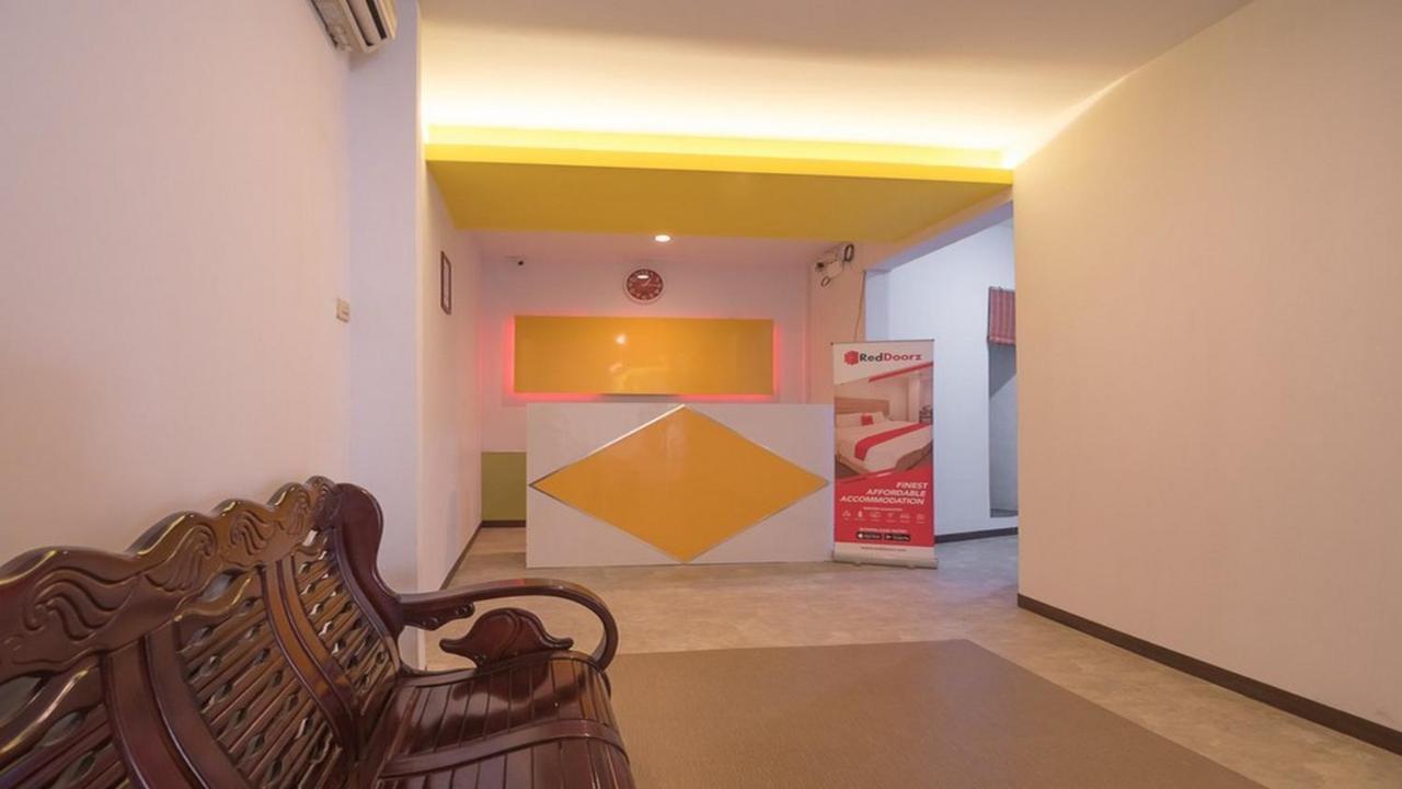 Hotel Reddoorz Near Itc Mangga Dua à Jakarta Extérieur photo