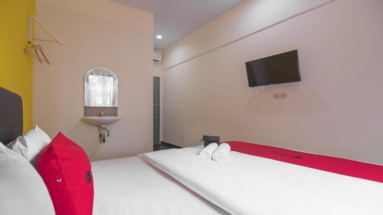 Hotel Reddoorz Near Itc Mangga Dua à Jakarta Extérieur photo